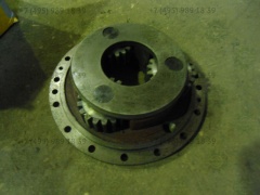 Блок сателлитов бортового редуктора с шестернями 72A94 (под шестерню с 45 зубьями) Блок сателлитов бортового редуктора с шестернями 72A94 (под шестерню с 45 зубьями)